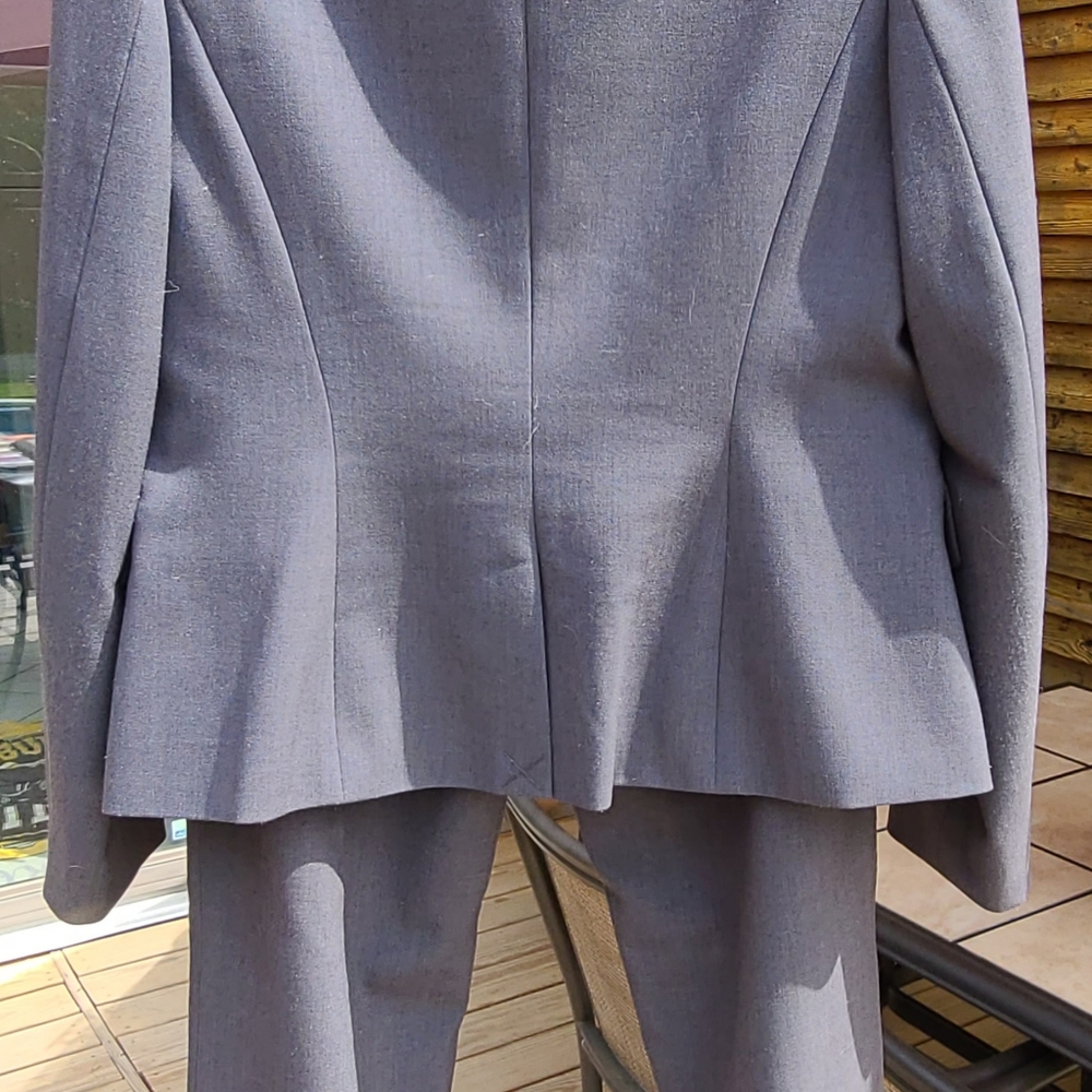 Gray Calvin Klein pantsuit size 6 - Picture 2 of 3